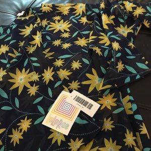 Lularoe Medium Shirley kimono